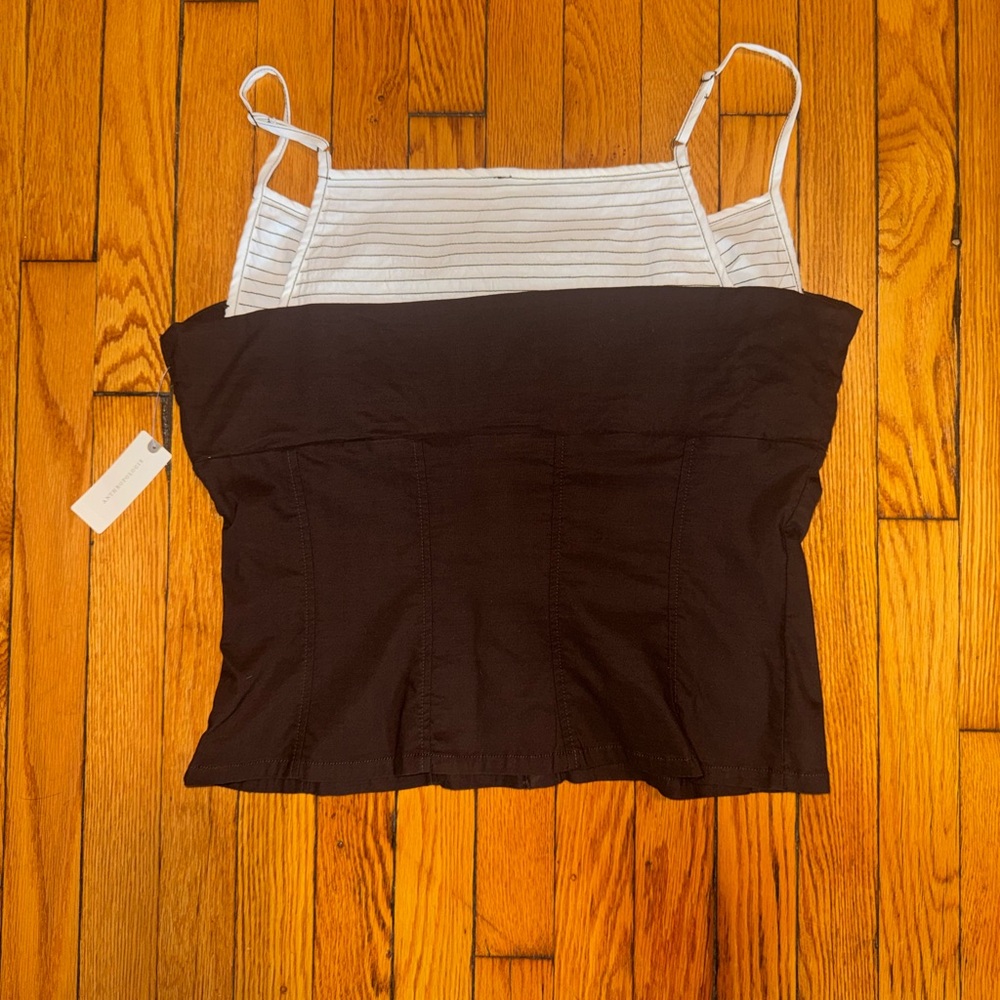 Trapunto Peekaboo Top - Picture 3 of 5